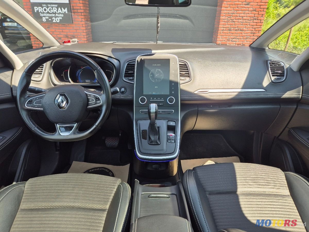 2017' Renault Grand Scenic photo #3