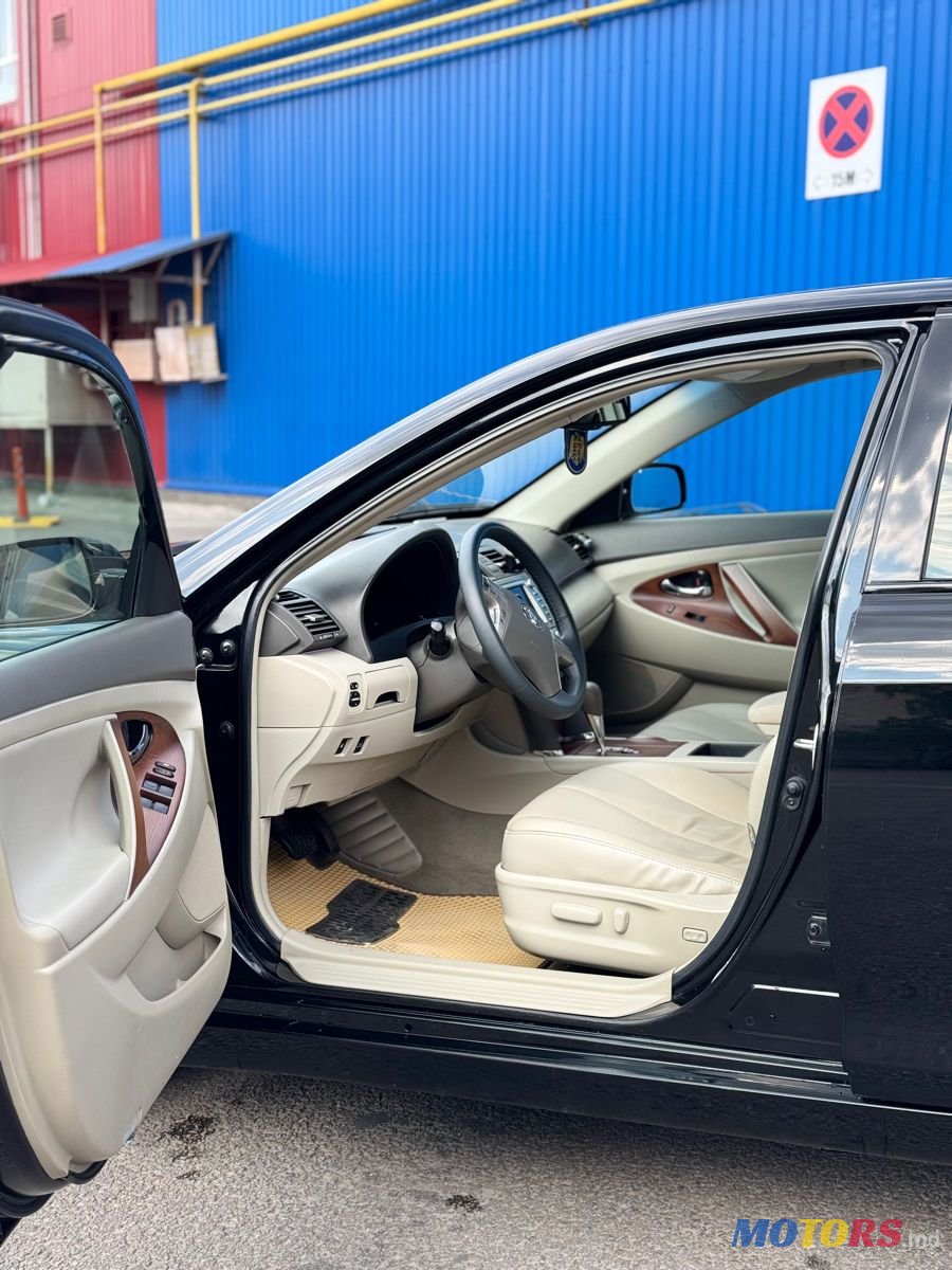 2008' Toyota Camry photo #6