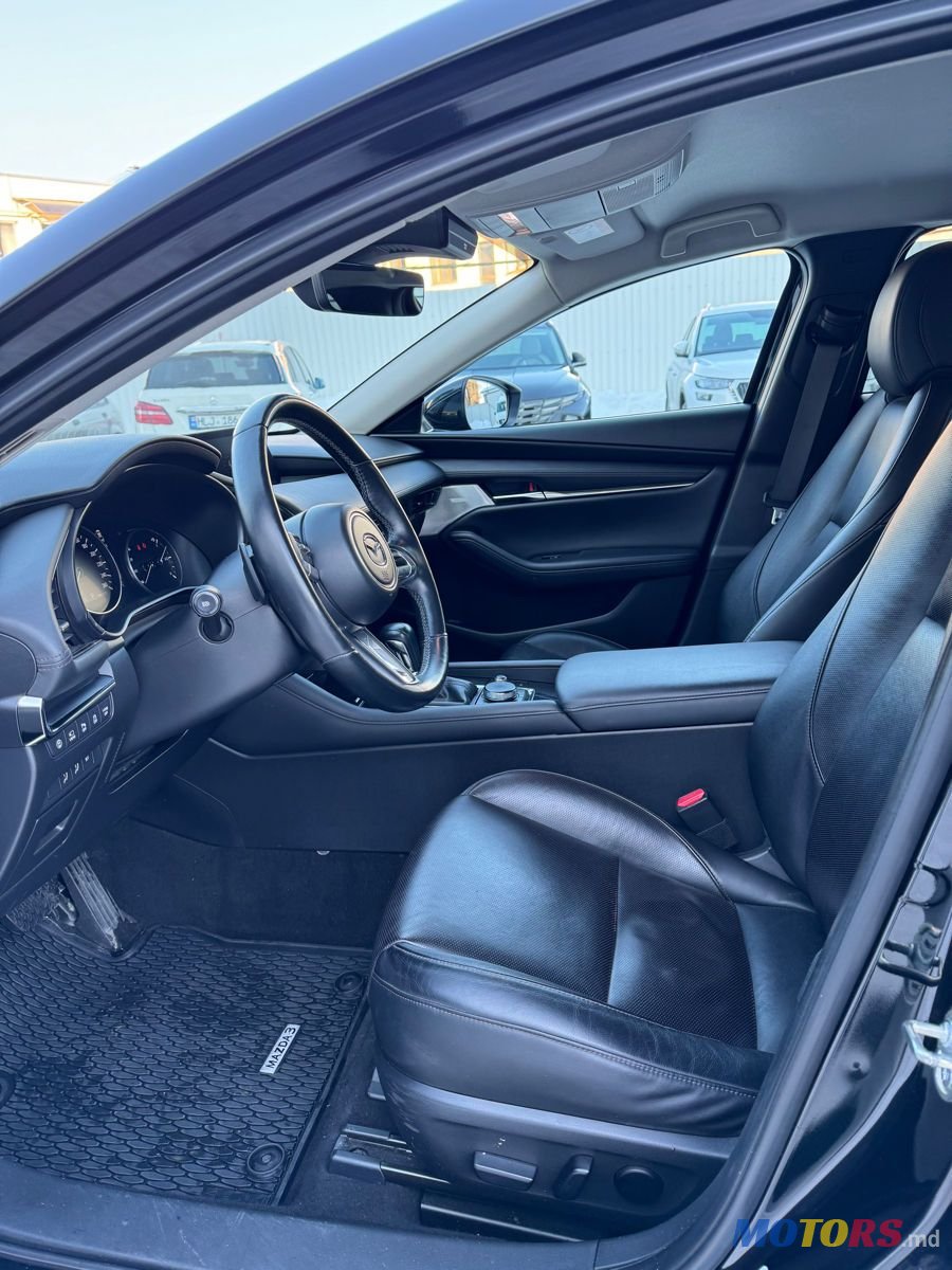 2020' Mazda 3 photo #5