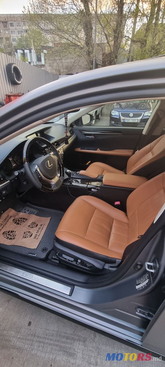 2012' Lexus Es Series photo #5