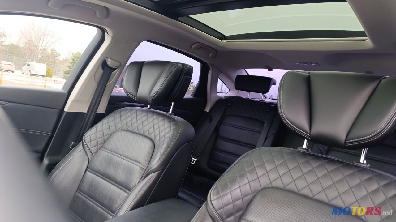 2017' Renault Talisman photo #6