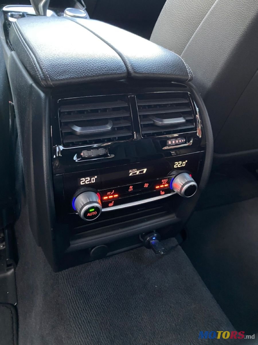 2018' BMW 5 Series photo #6