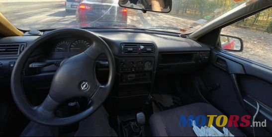 1991' Opel Vectra photo #3