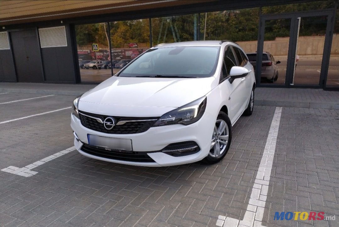 2021' Opel Astra photo #2