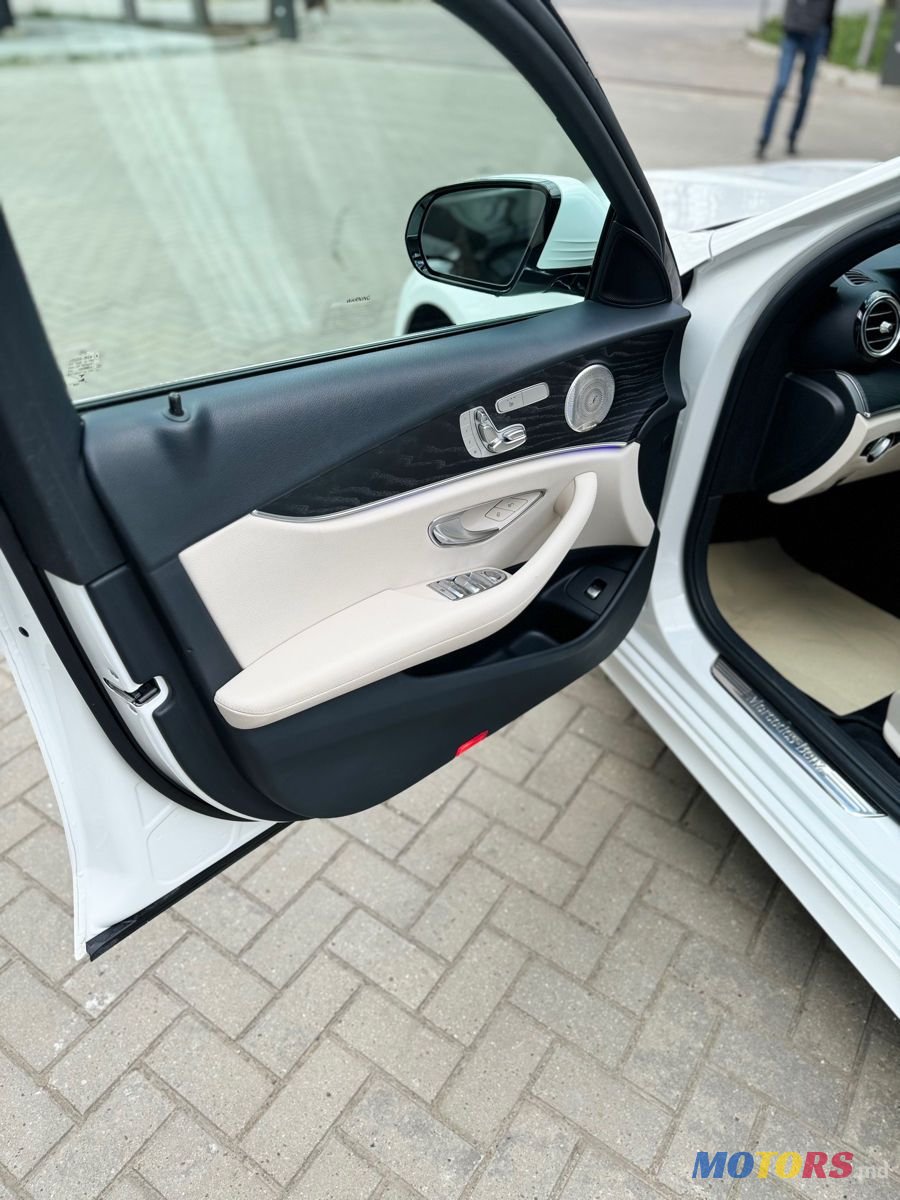 2021' Mercedes-Benz E-Class photo #4