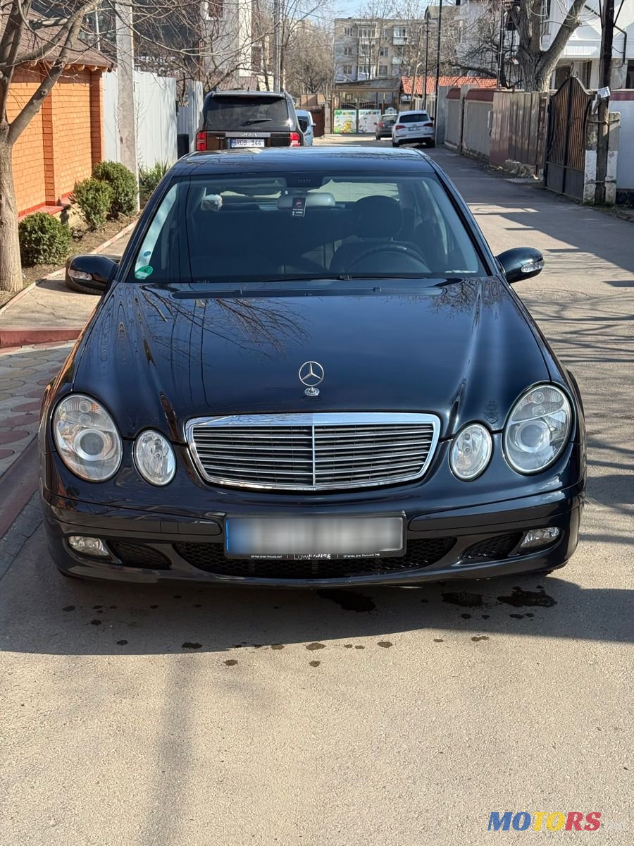 2005' Mercedes-Benz E-Class photo #1