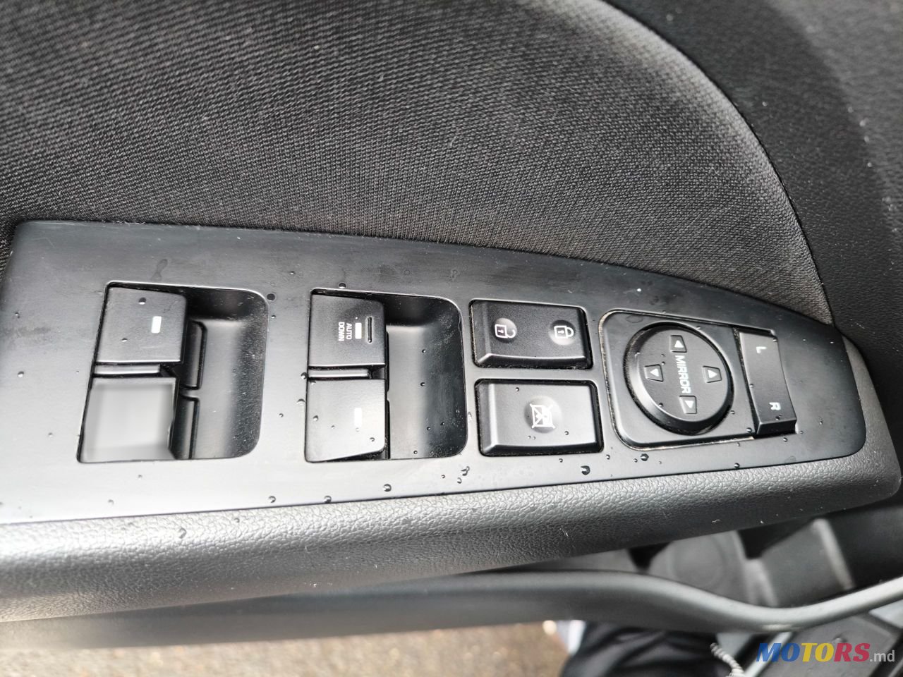 2016' Hyundai Elantra photo #5