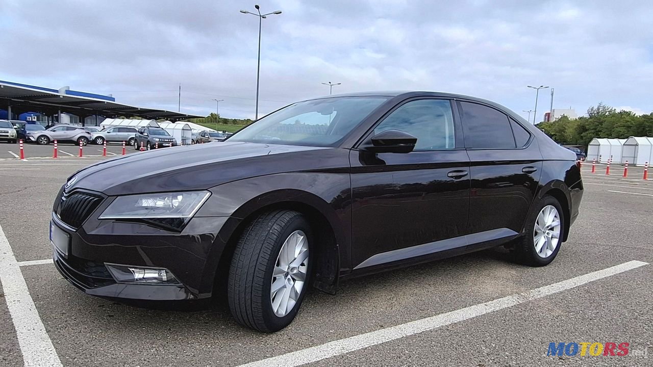 2015' Skoda Superb photo #2