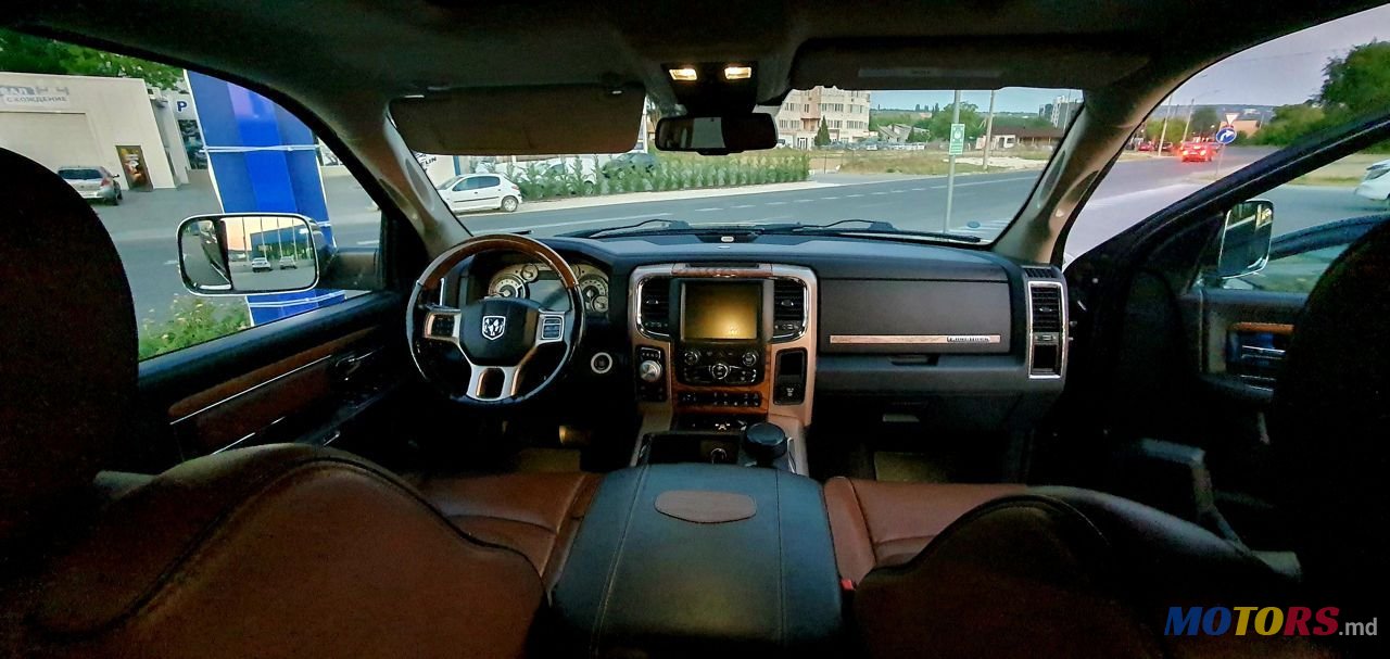 2015' Dodge Ram photo #4