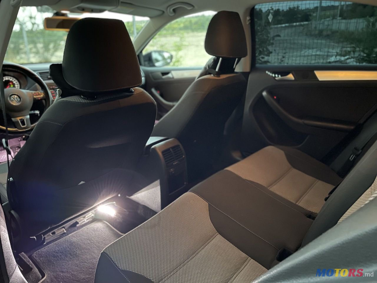 2013' Volkswagen Jetta photo #3