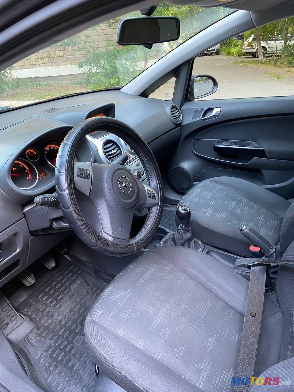 2013' Opel Corsa photo #3