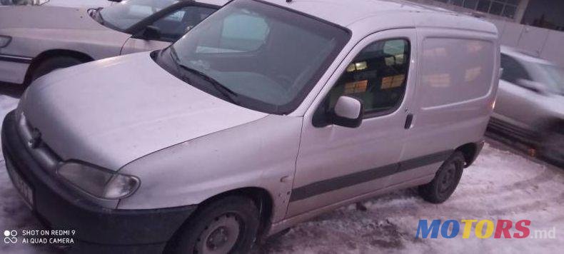 2001' Peugeot Partner photo #2