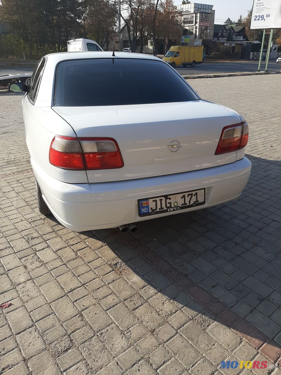 2002' Opel Omega photo #3