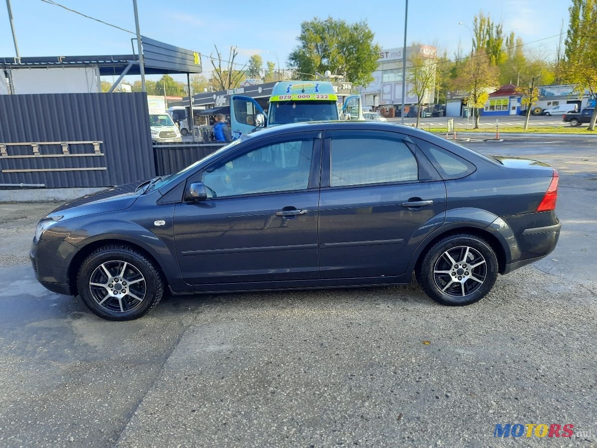 2007' Ford Focus photo #2