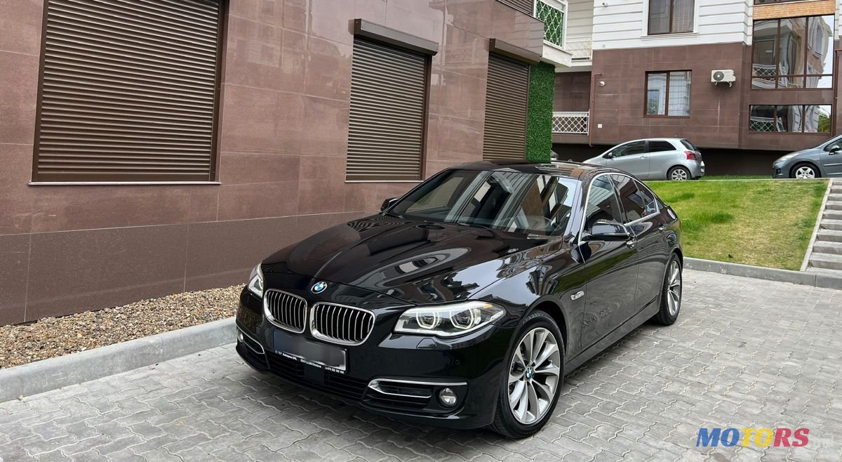 2015' BMW 5 Series photo #2