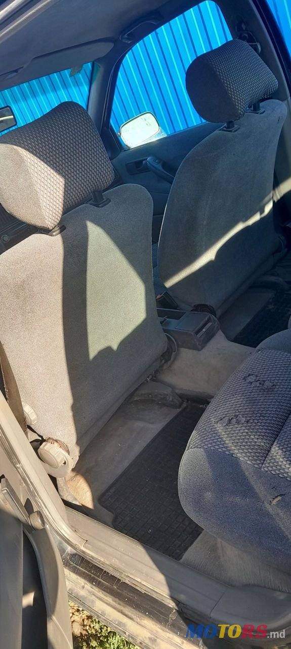 1993' Volkswagen Passat photo #2