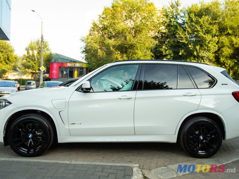 2017' BMW X5 photo #6