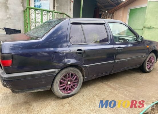 1998' Volkswagen Vento photo #3