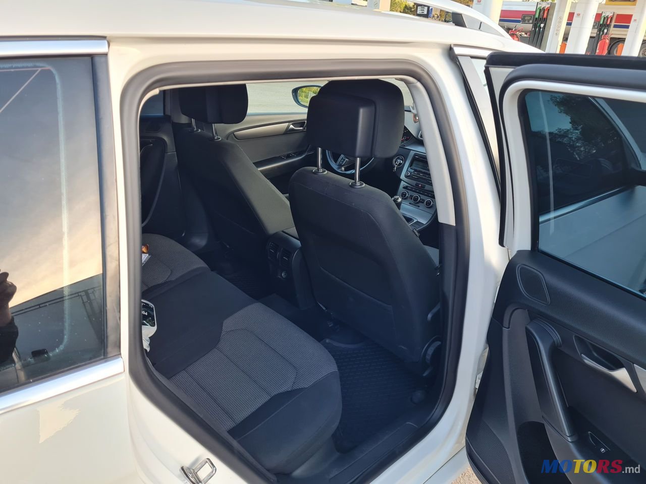 2012' Volkswagen Passat photo #6