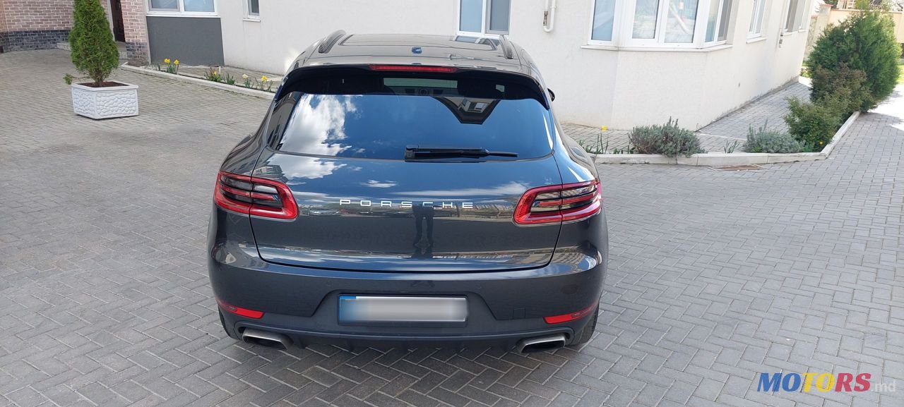 2017' Porsche Macan photo #3