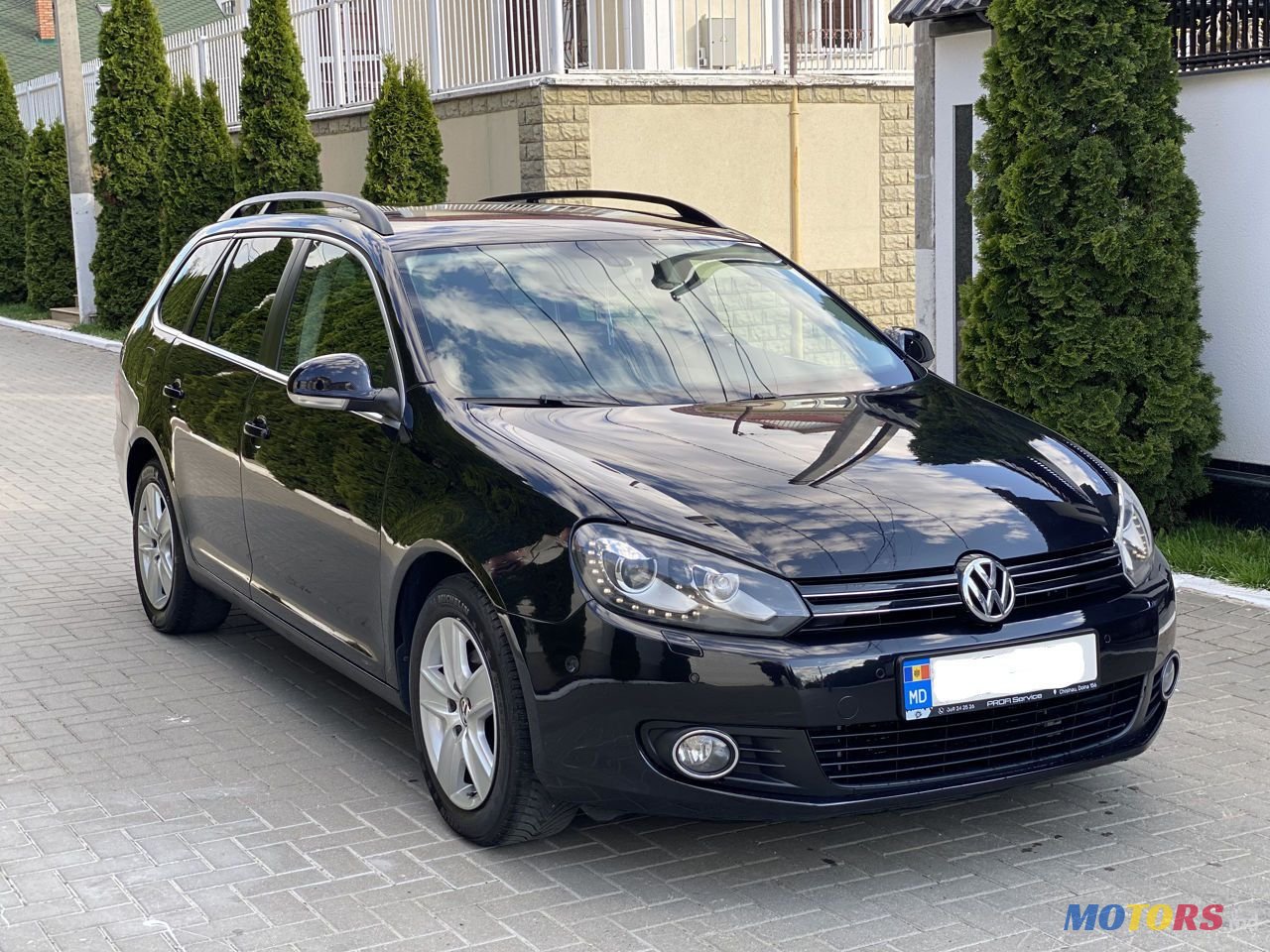 2012' Volkswagen Golf photo #4