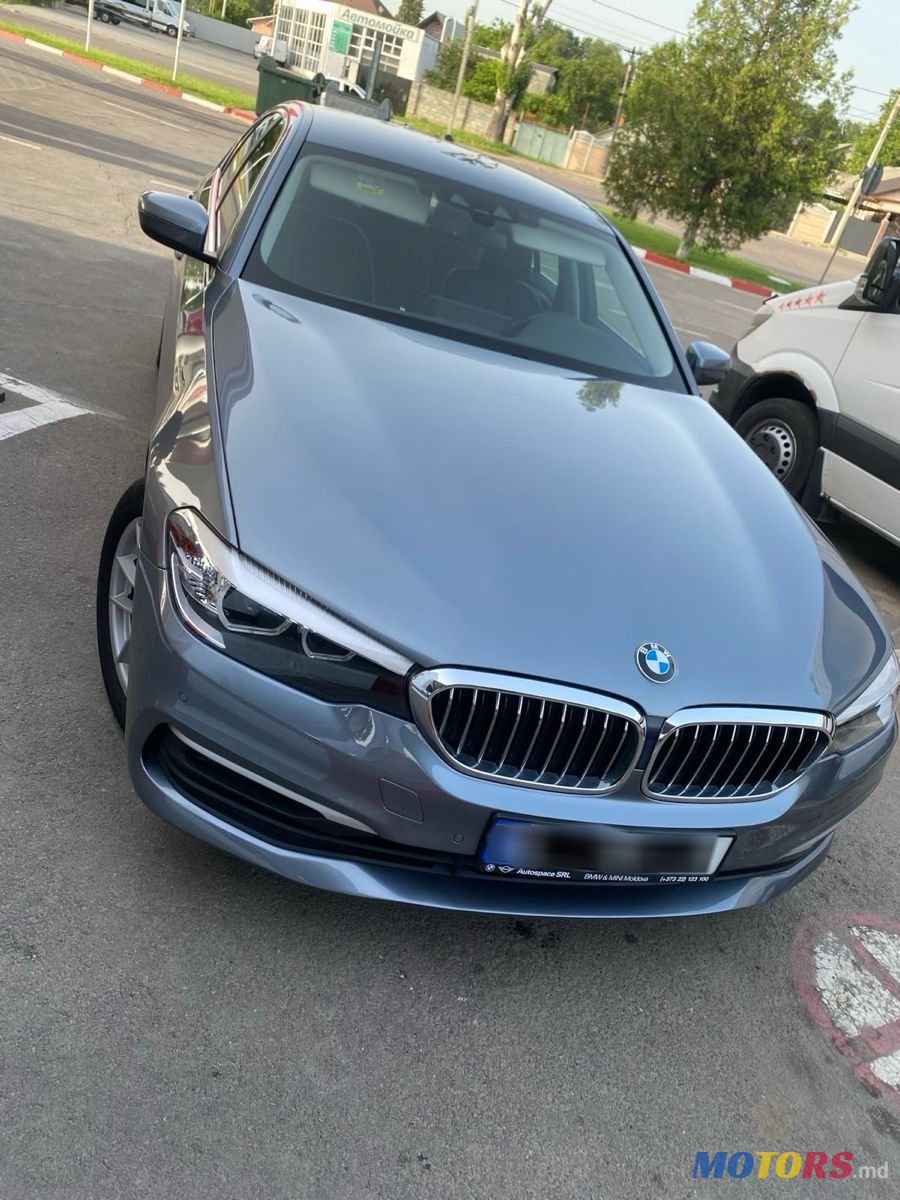 2019' BMW 5 Series photo #2
