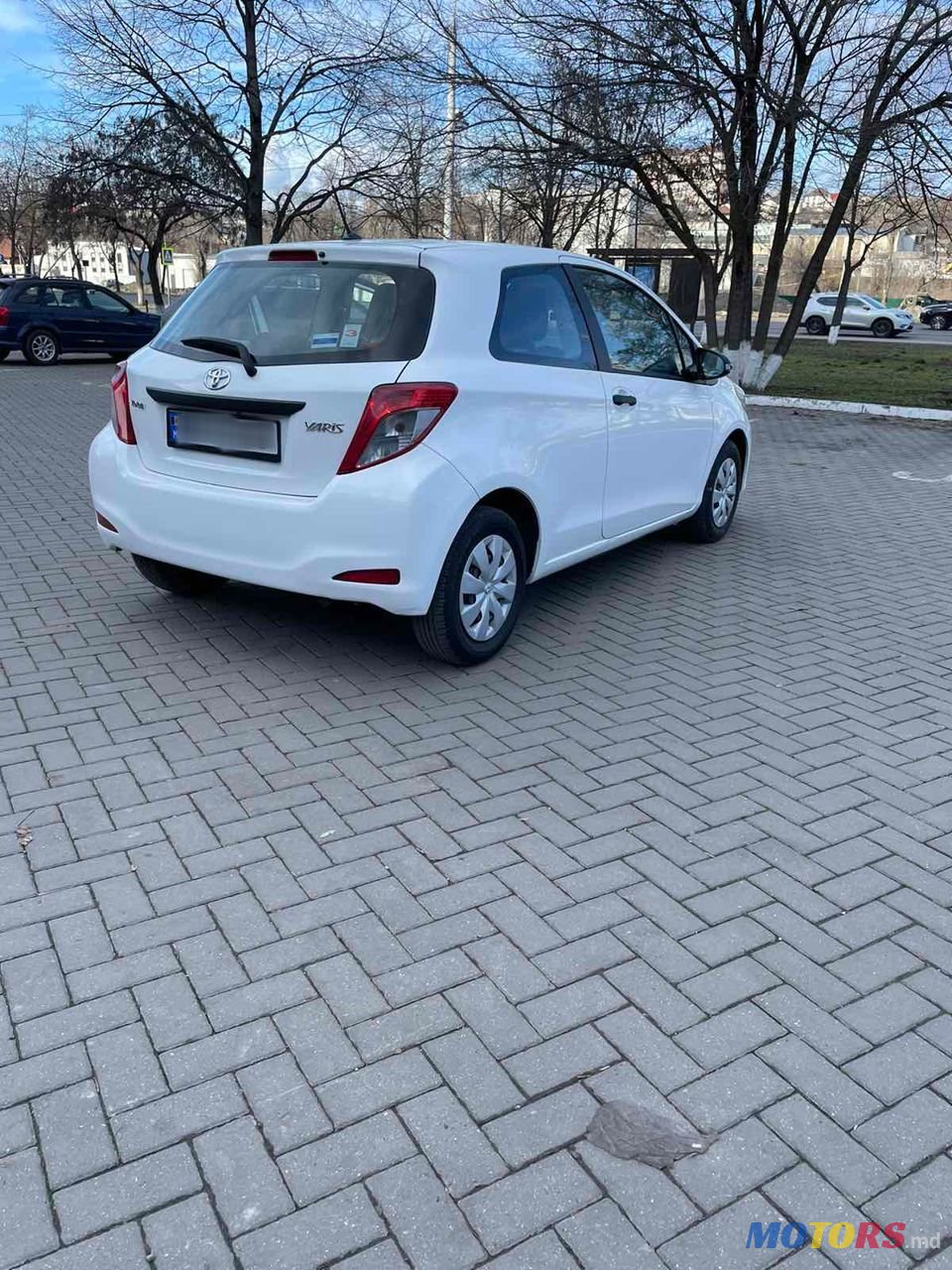 2013' Toyota Yaris photo #5