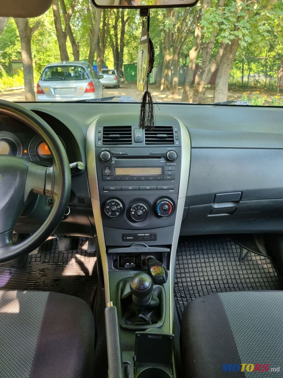 2008' Toyota Corolla photo #3