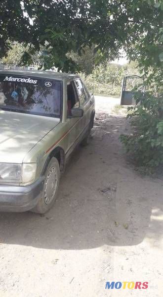 1983' Mercedes-Benz 190 photo #3