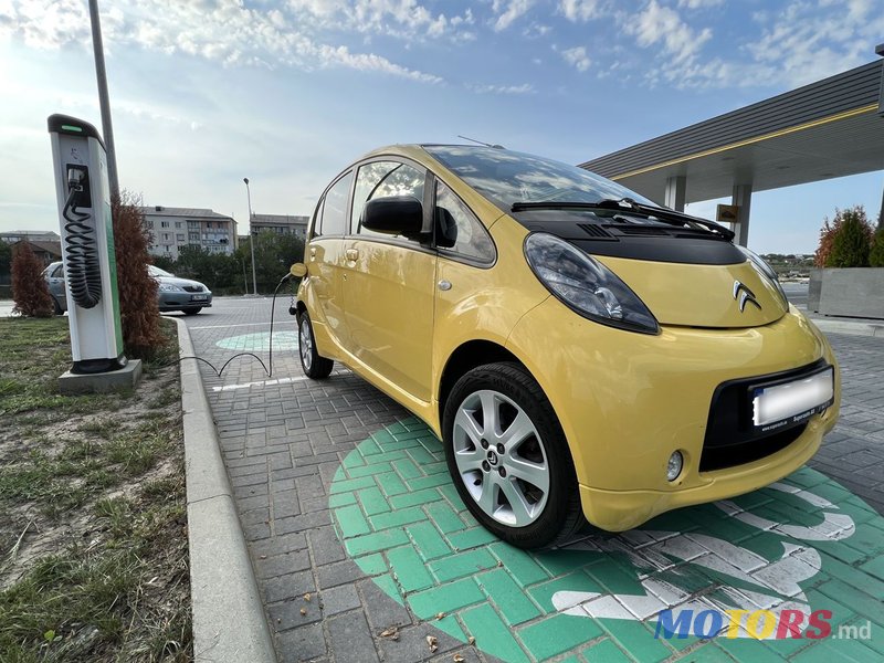 2011' Citroen C-Zero photo #3