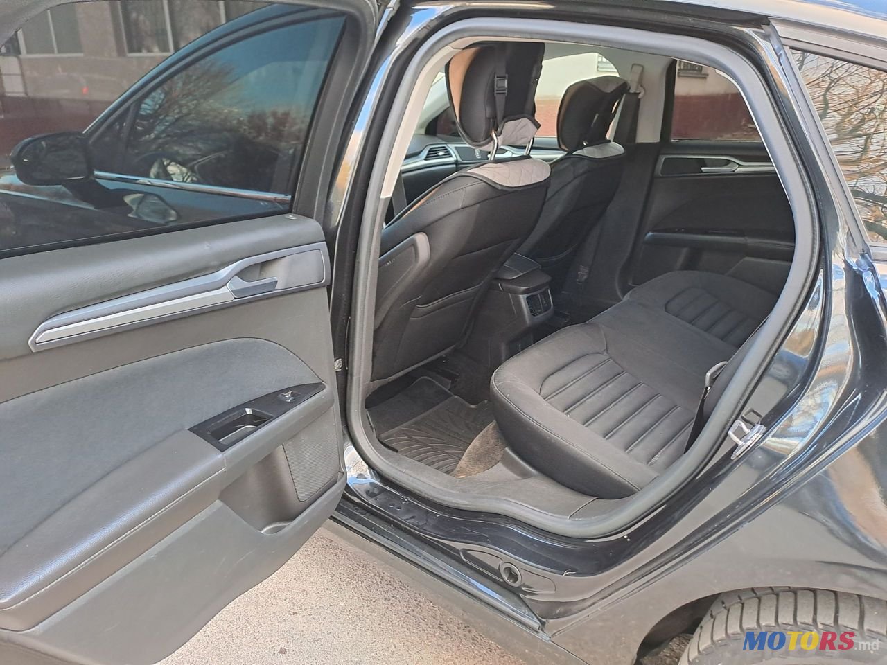 2013' Ford Fusion photo #1