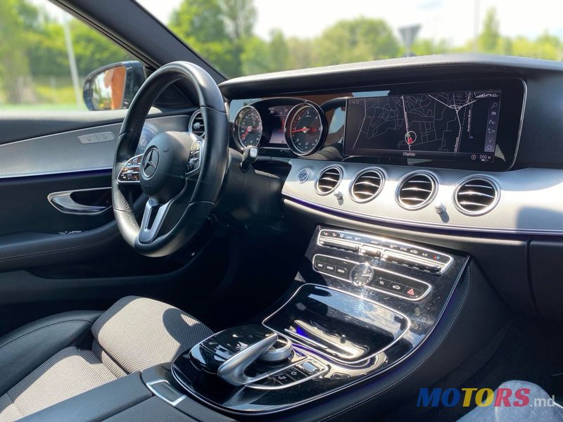 2019' Mercedes-Benz E Класс photo #3