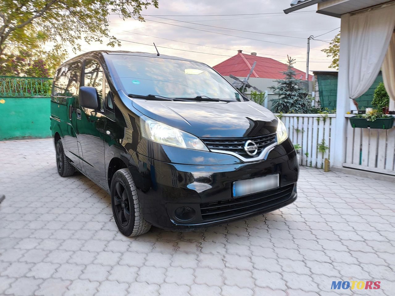 2011' Nissan NV200 photo #4