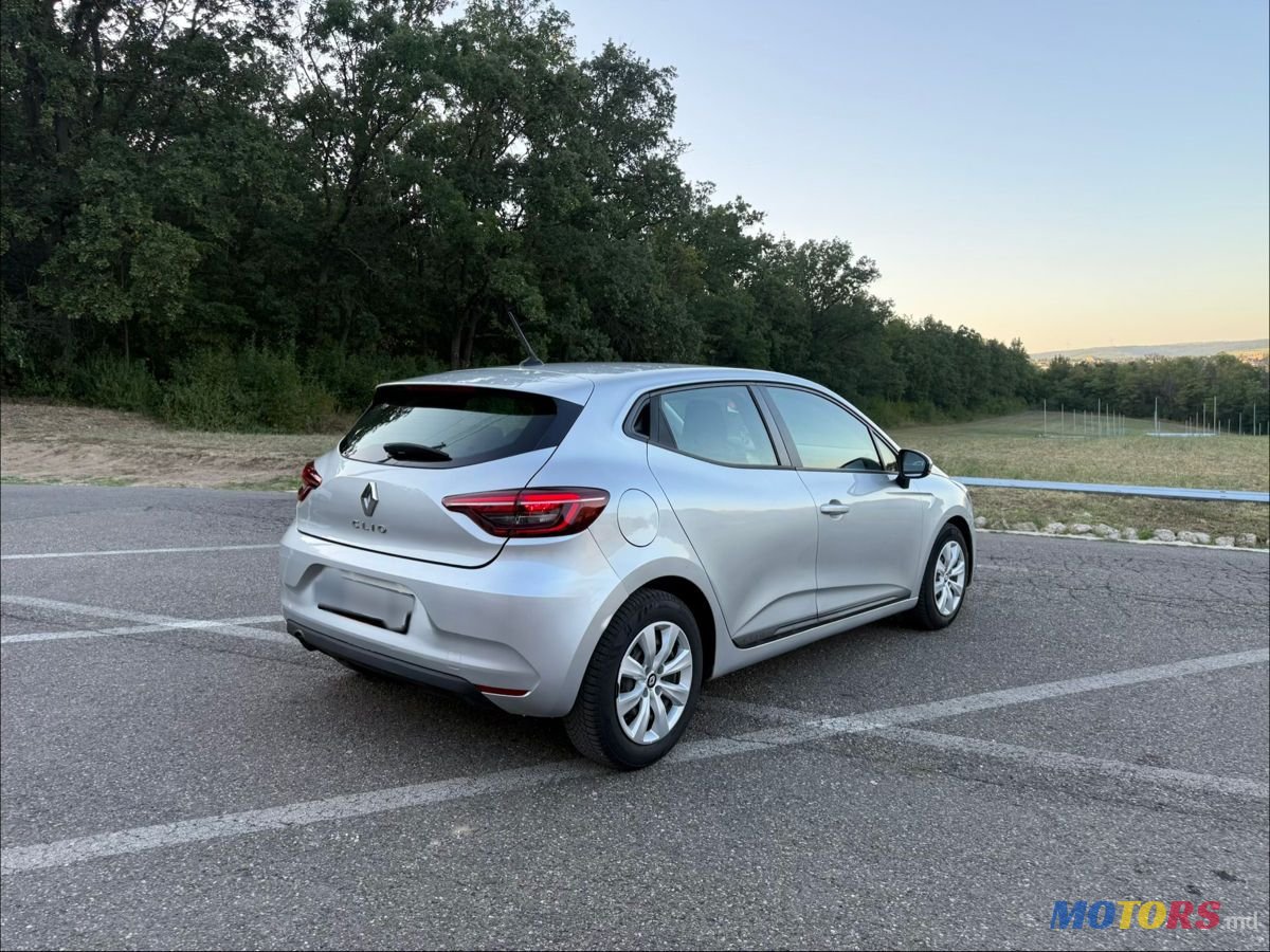 2020' Renault Clio photo #4