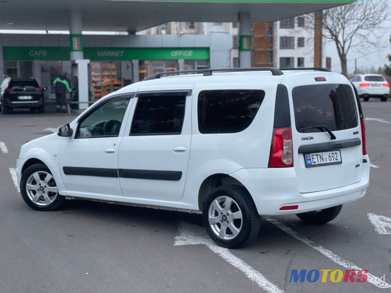 2012' Dacia Logan photo #2