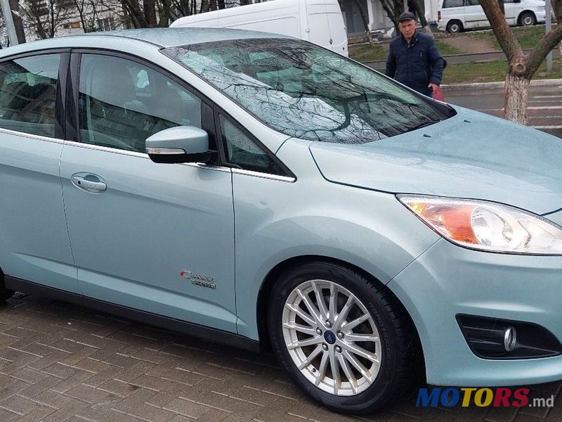 2013' Ford C-MAX photo #3