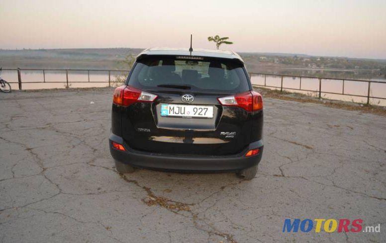 2014' Toyota RAV4 photo #2