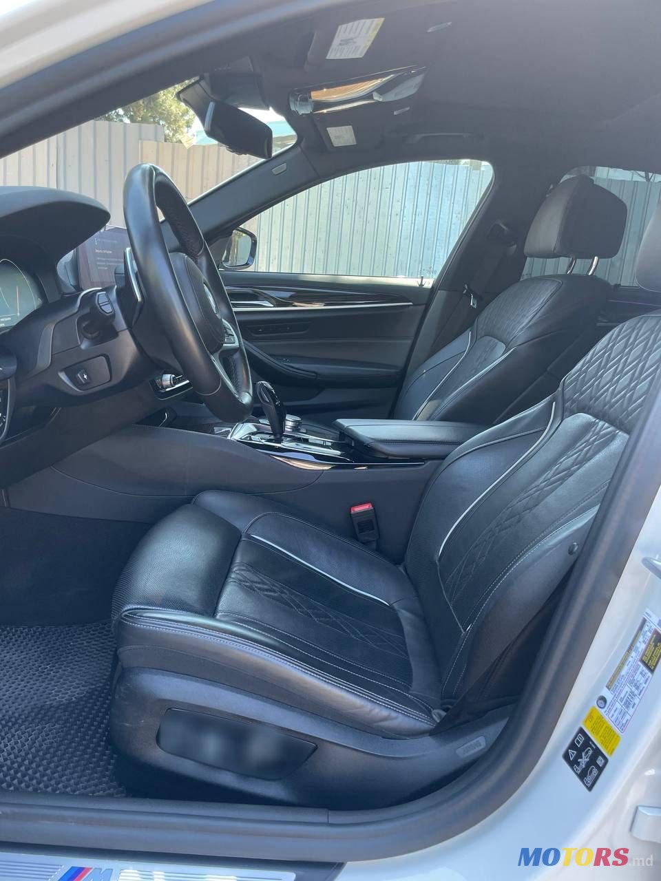 2019' BMW 5 Series photo #5