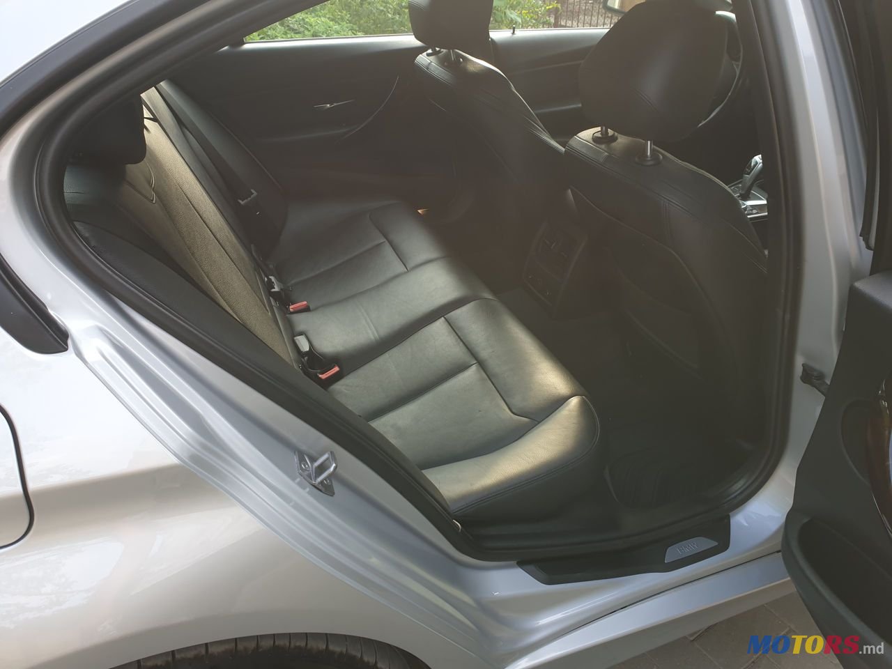 2014' BMW 3 Series photo #3