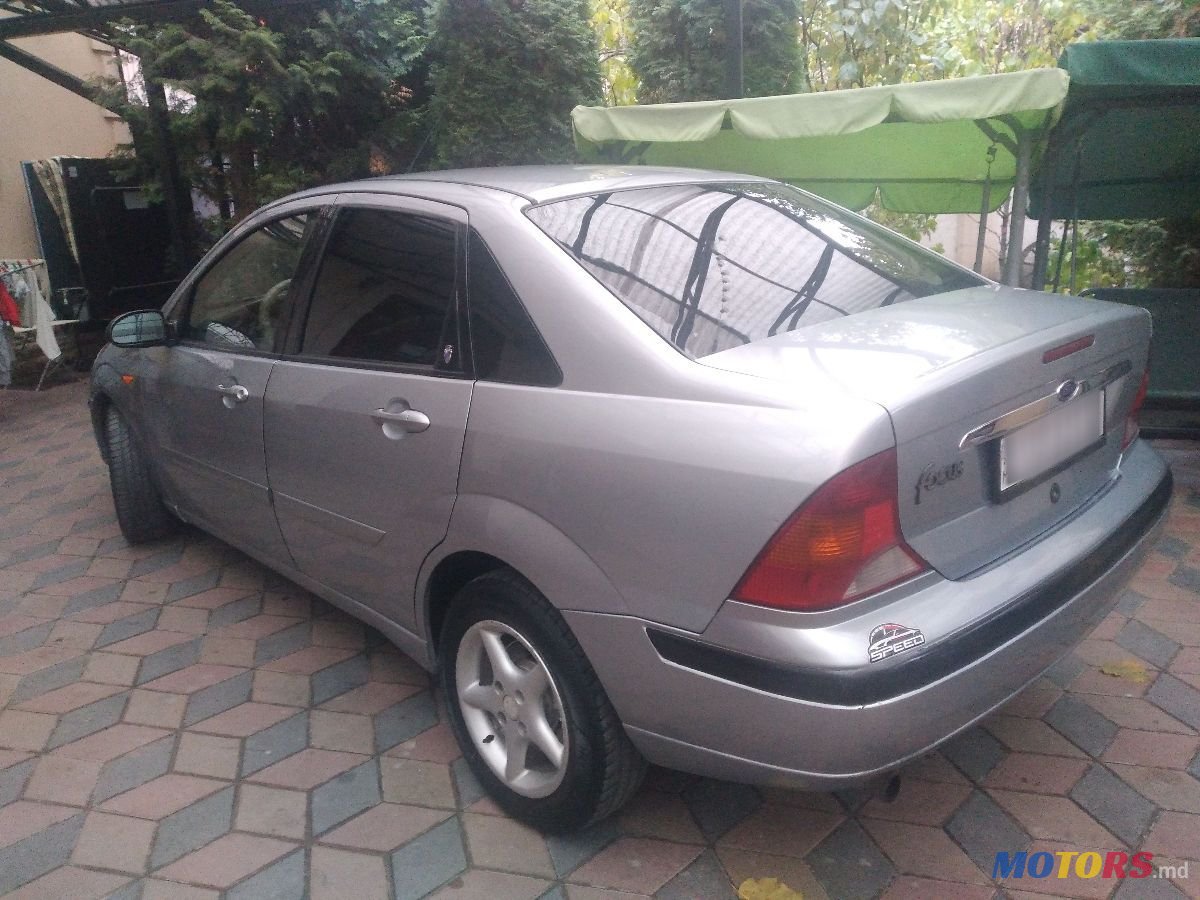 2004' Ford Focus photo #6