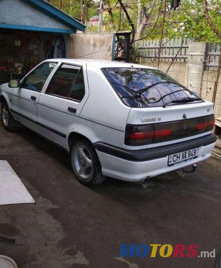 1992' Renault 19 photo #1