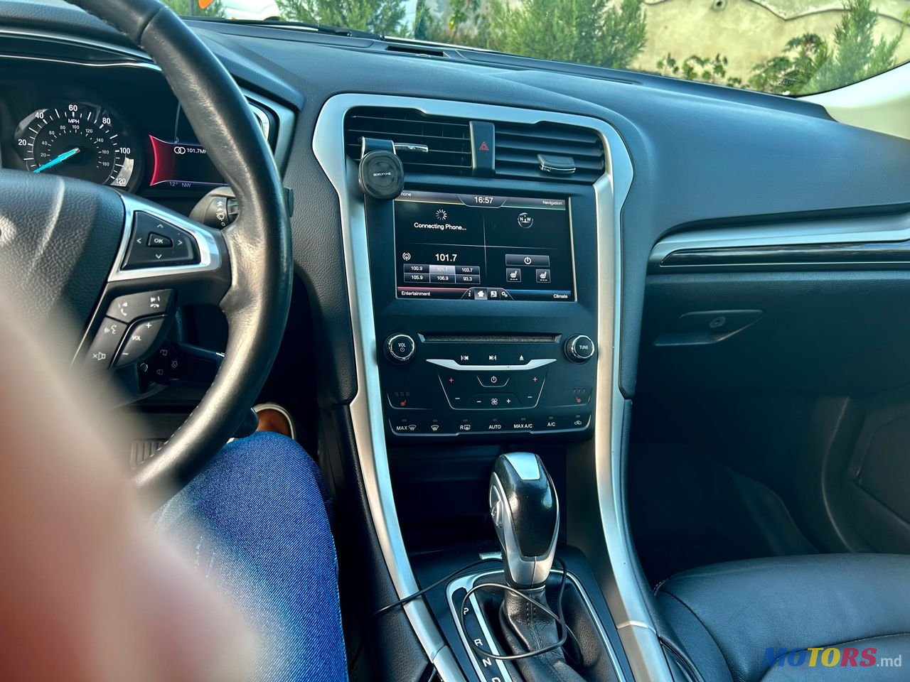 2013' Ford Fusion photo #6