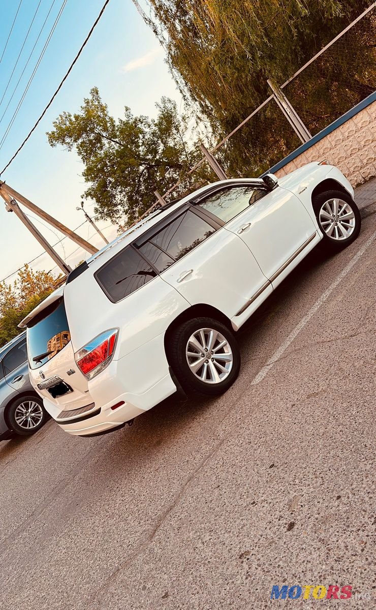 2012' Toyota Highlander photo #5