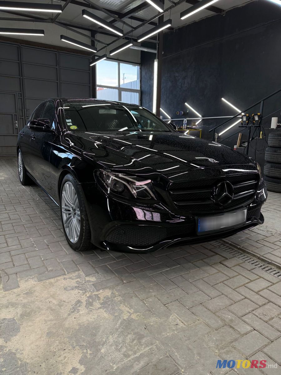 2019' Mercedes-Benz E-Class photo #2