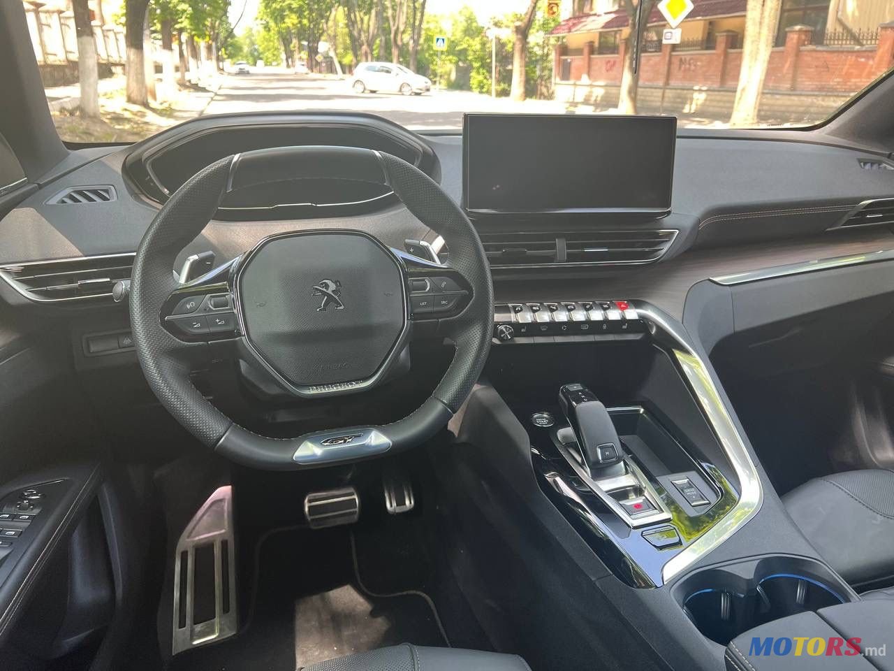 2022' Peugeot 5008 photo #3