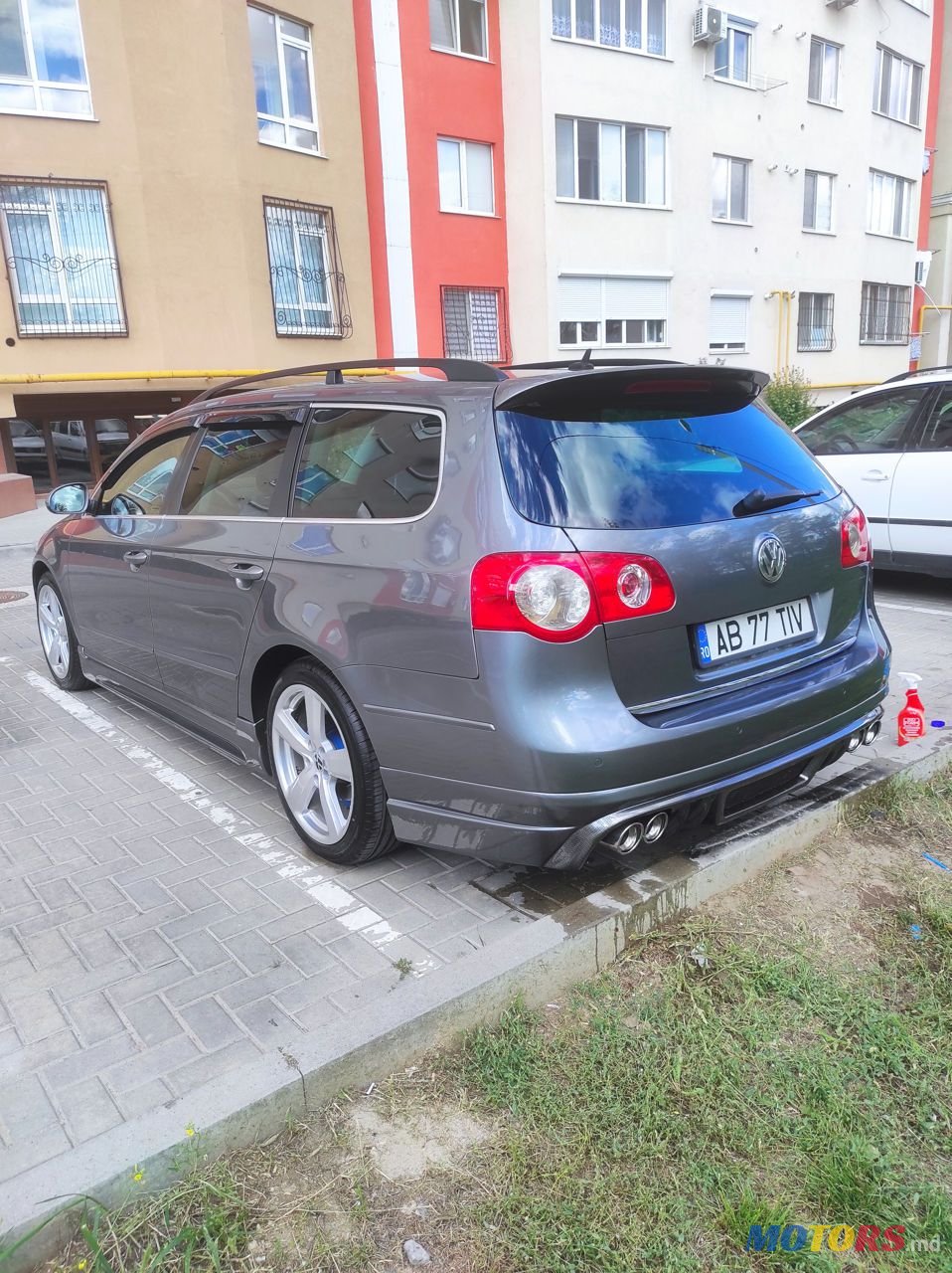 2006' Volkswagen Passat photo #4