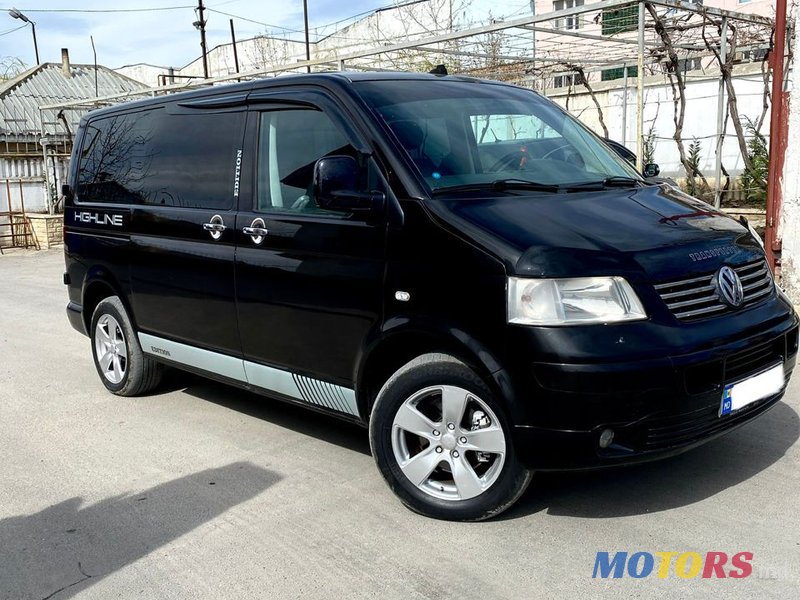 2005' Volkswagen Transporter photo #1