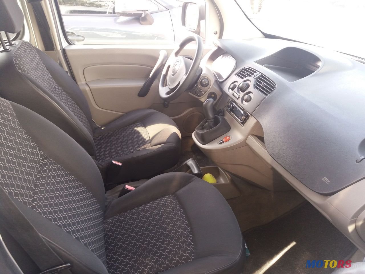 2008' Renault Kangoo photo #5