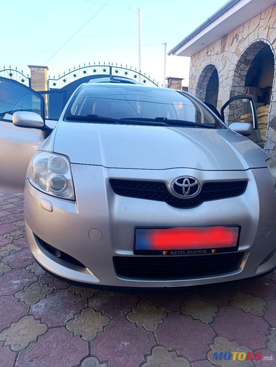 2008' Toyota Auris photo #1