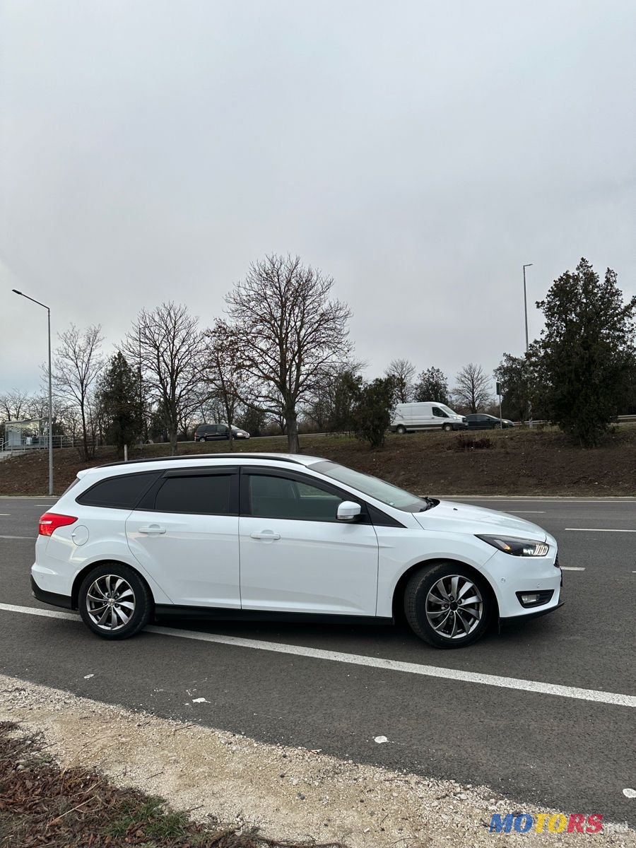 2015' Ford Focus photo #3